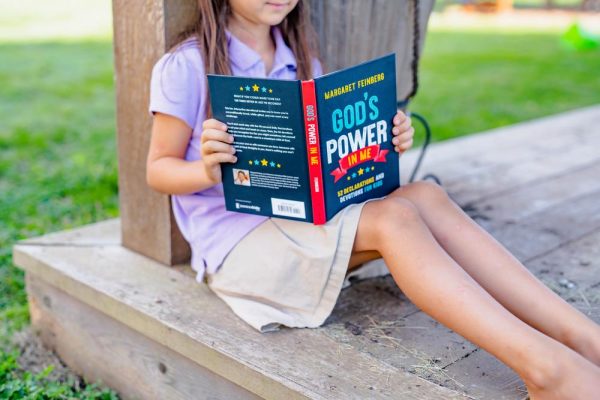 God s Power in Me: 52 Declarations and Devotions for Kids Online