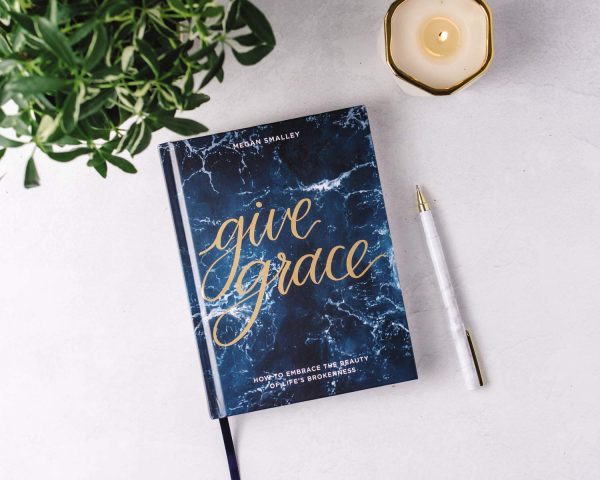 Give Grace: How To Embrace the Beauty of Life s Brokenness Online Hot Sale